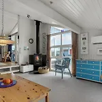 3 Bedroom Lovely In * למביג