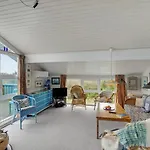 בית נופש 3 Bedroom Lovely In *