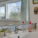 3 Bedroom Lovely In בית נופש למביג