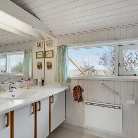 3 Bedroom Lovely In